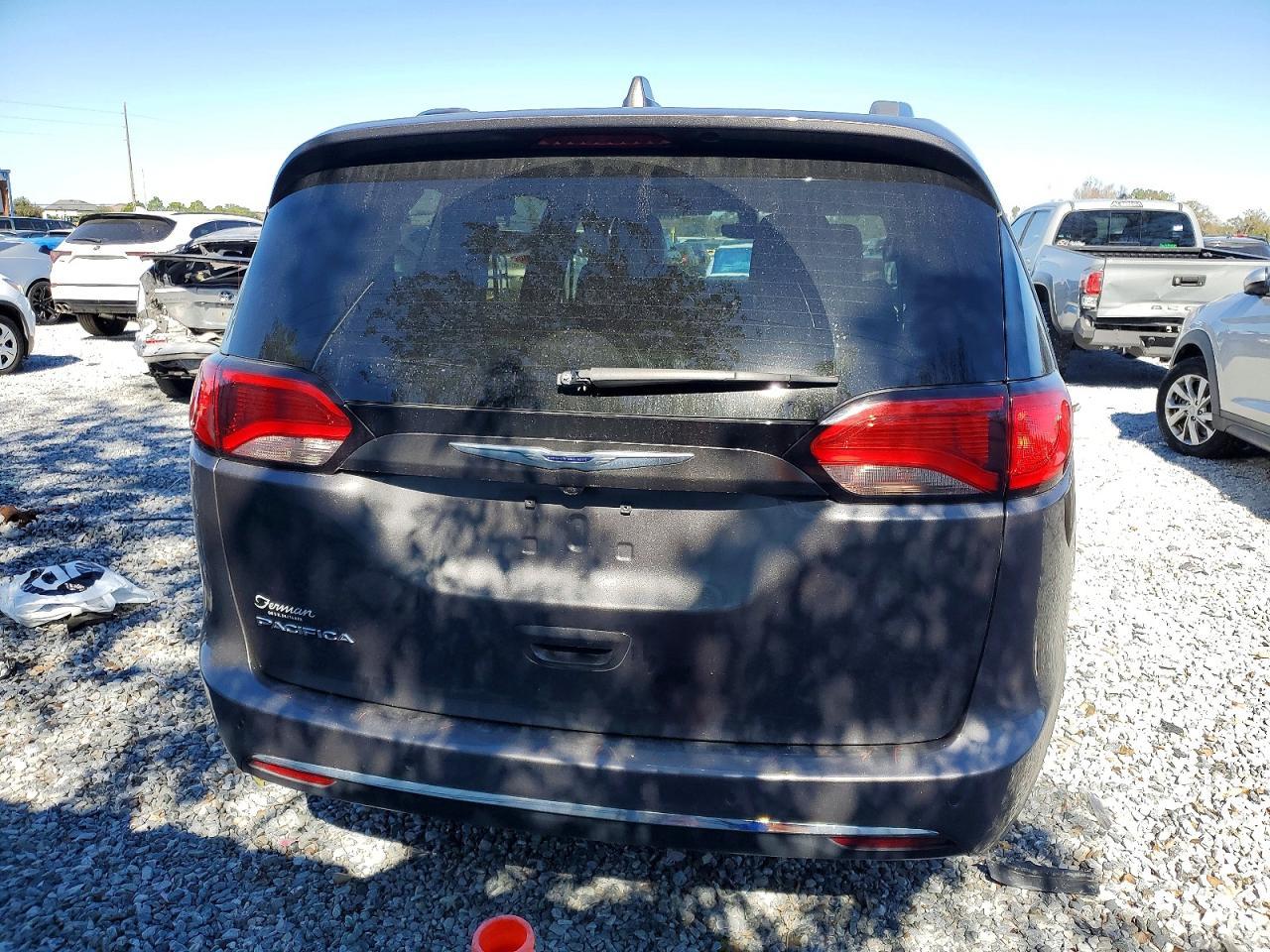 2020 CHRYSLER Pacifica
