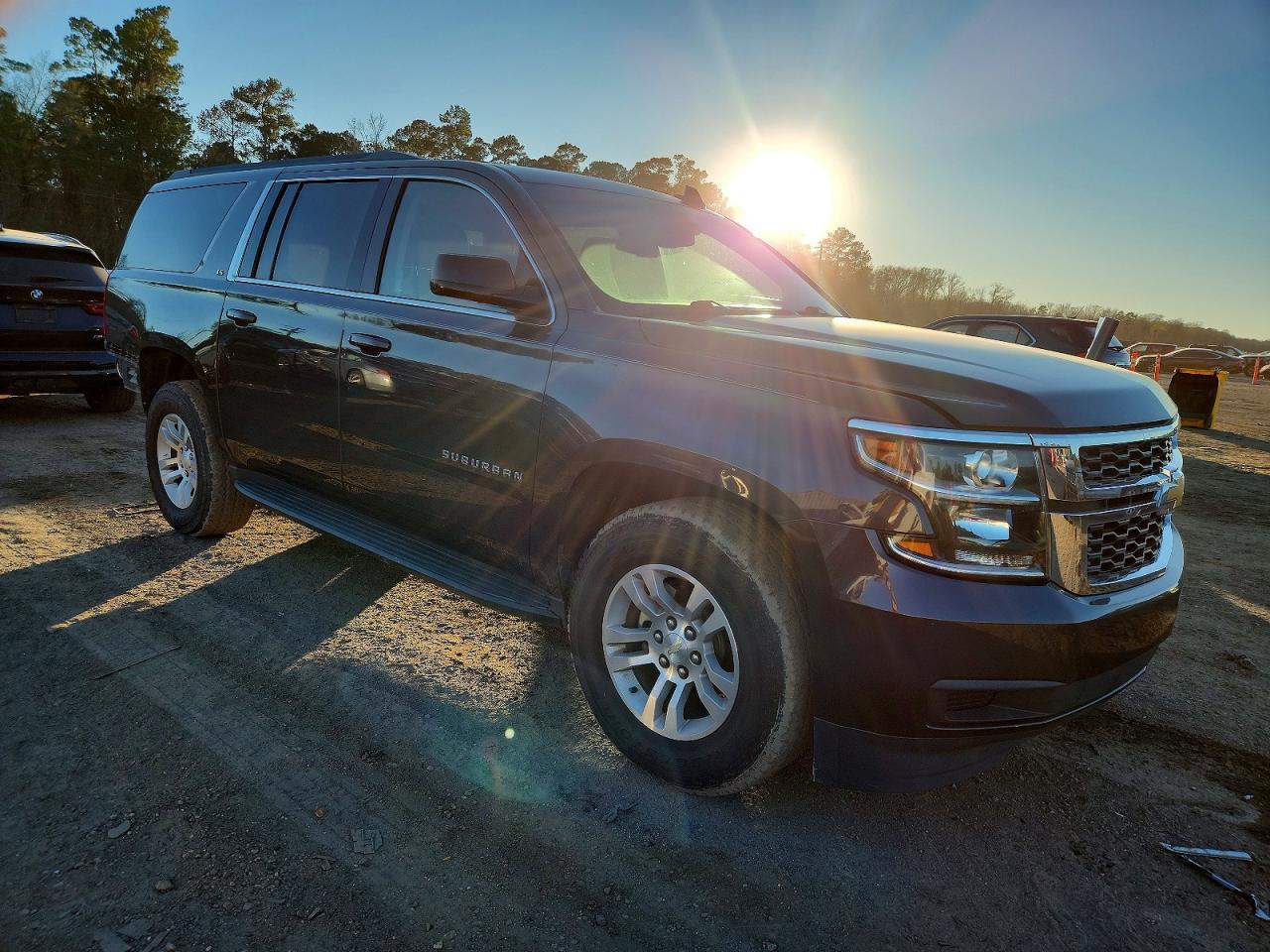 2016 CHEVROLET Suburban