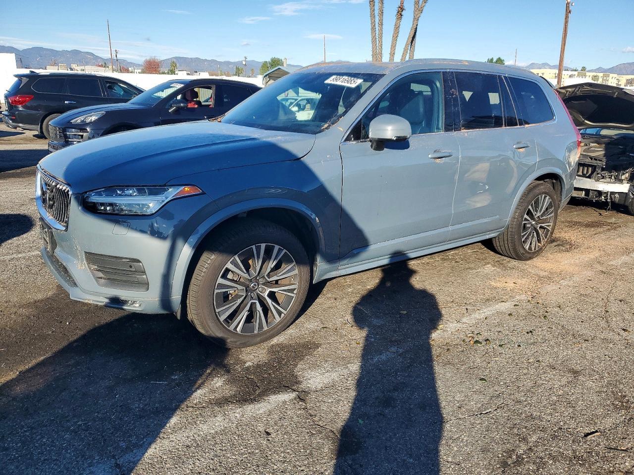 2020 VOLVO XC90