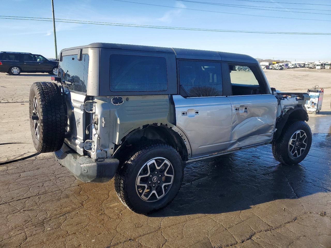 2021 FORD Bronco