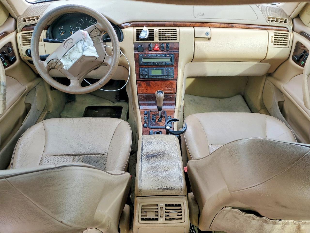 2000 MERCEDES-BENZ E-Class