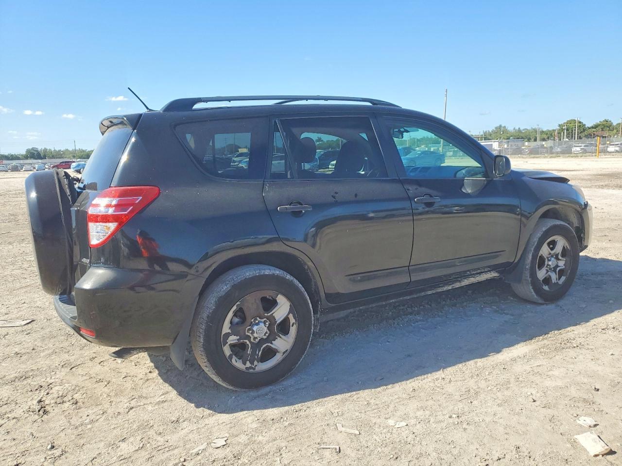 2011 TOYOTA RAV4