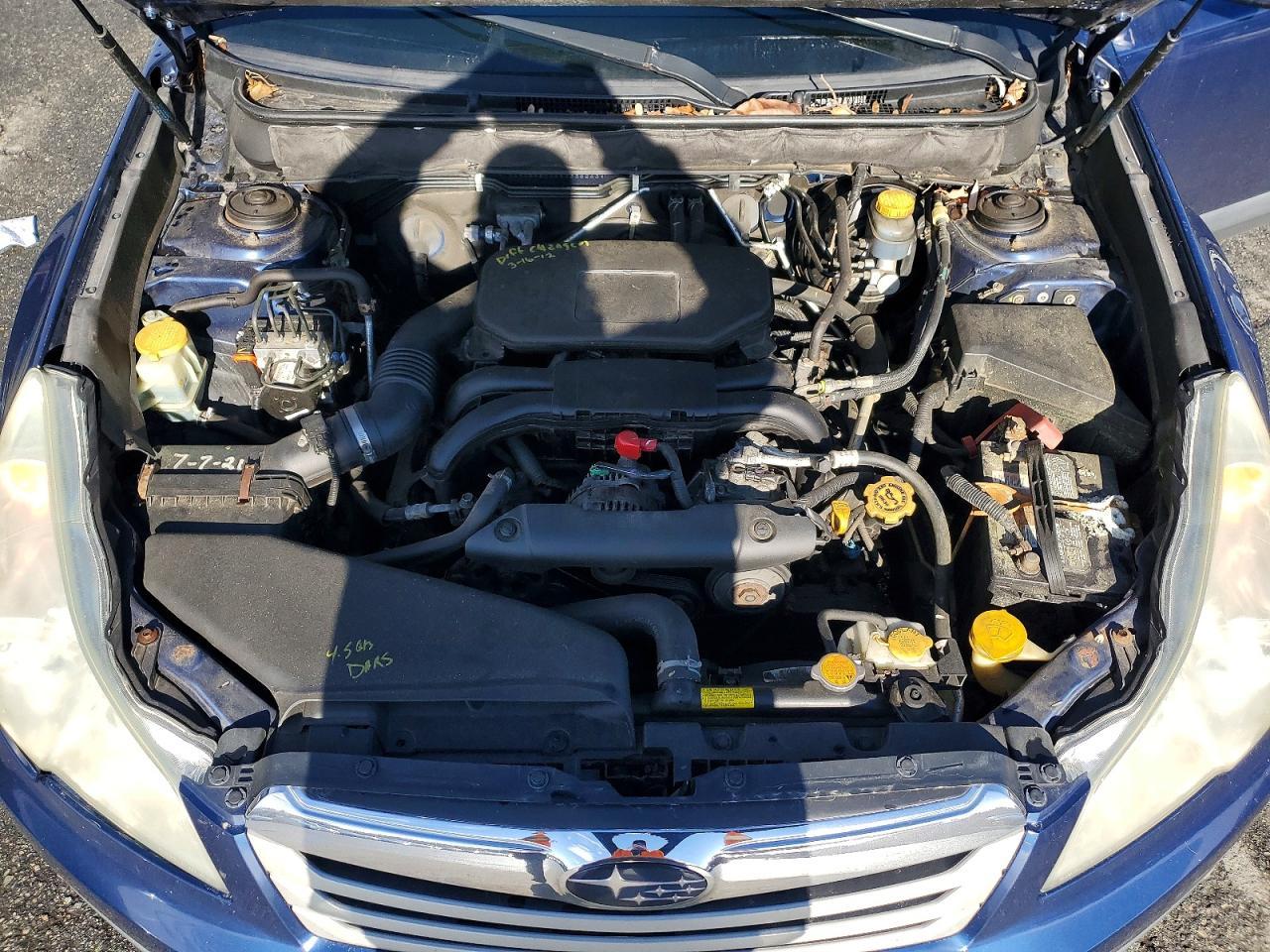 2010 SUBARU Outback