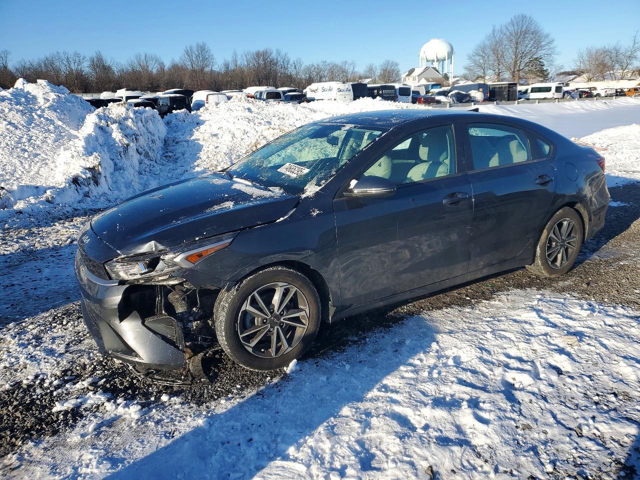 2023 KIA FORTE
