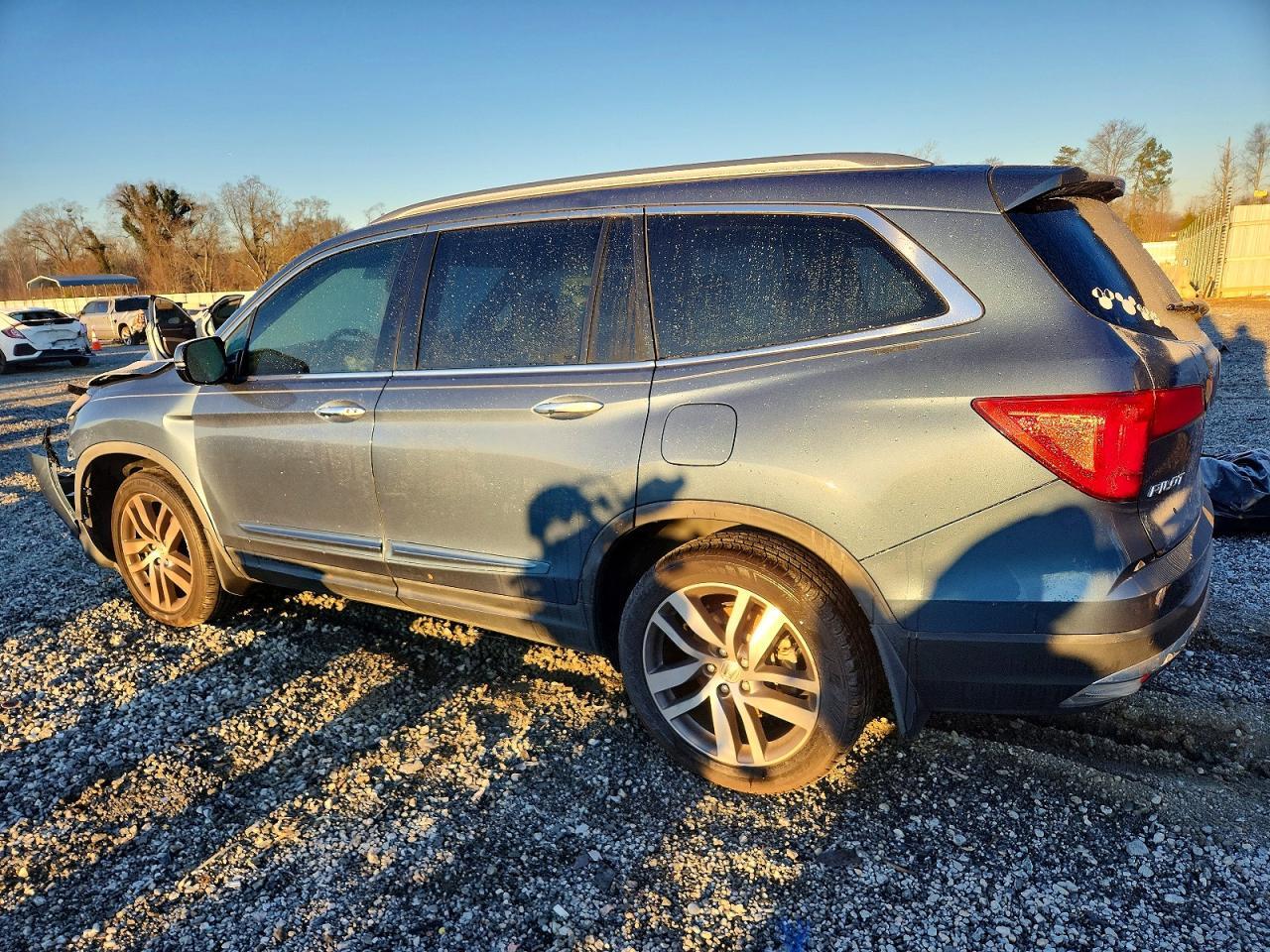 2017 HONDA PILOT