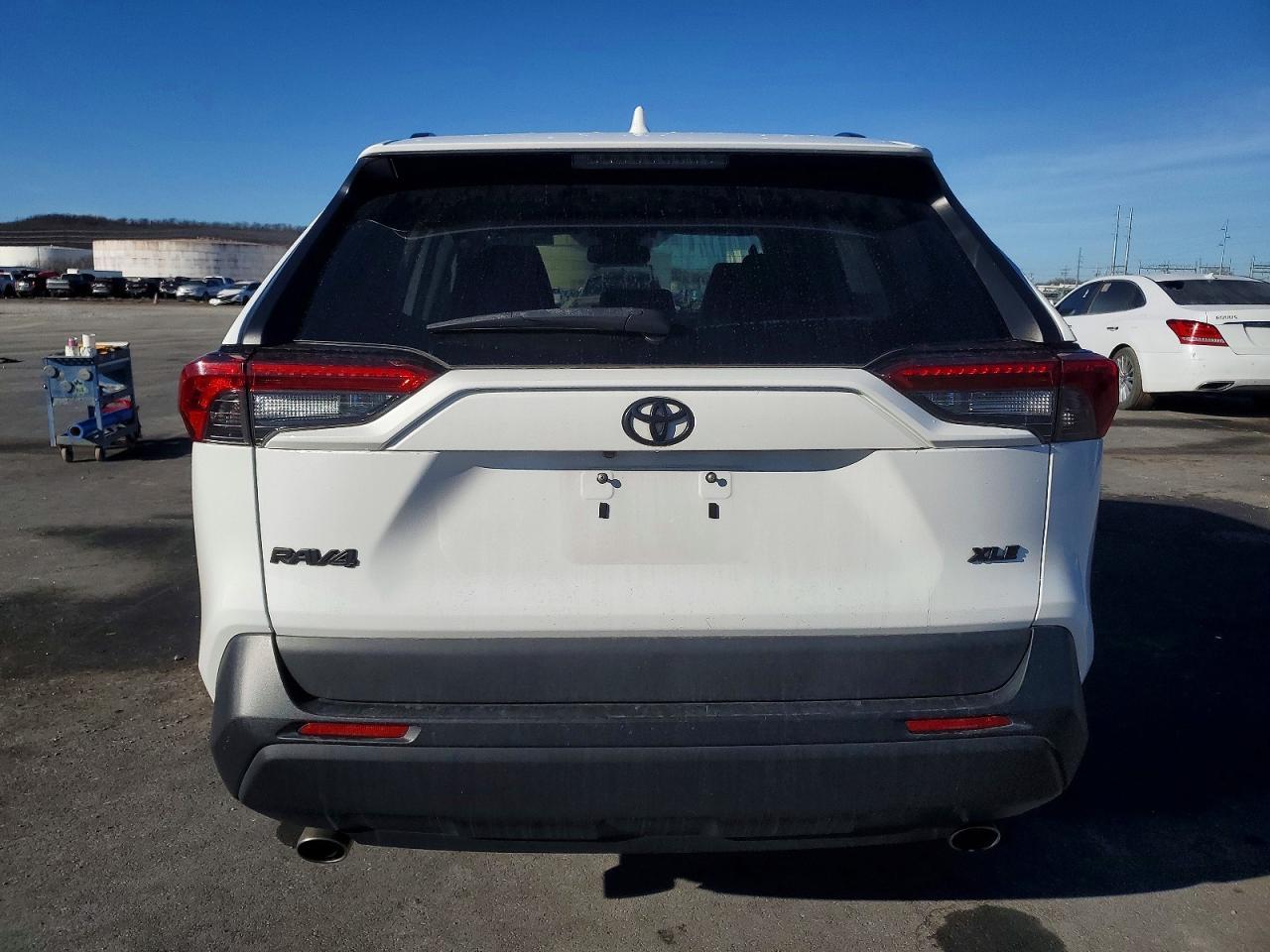 2019 TOYOTA RAV4