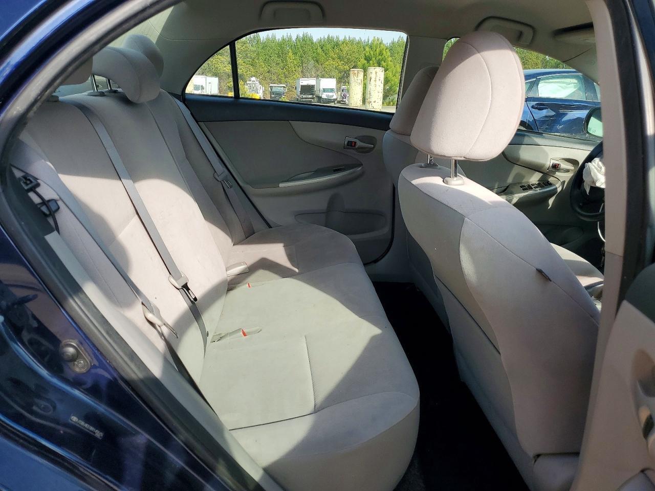2011 TOYOTA COROLLA