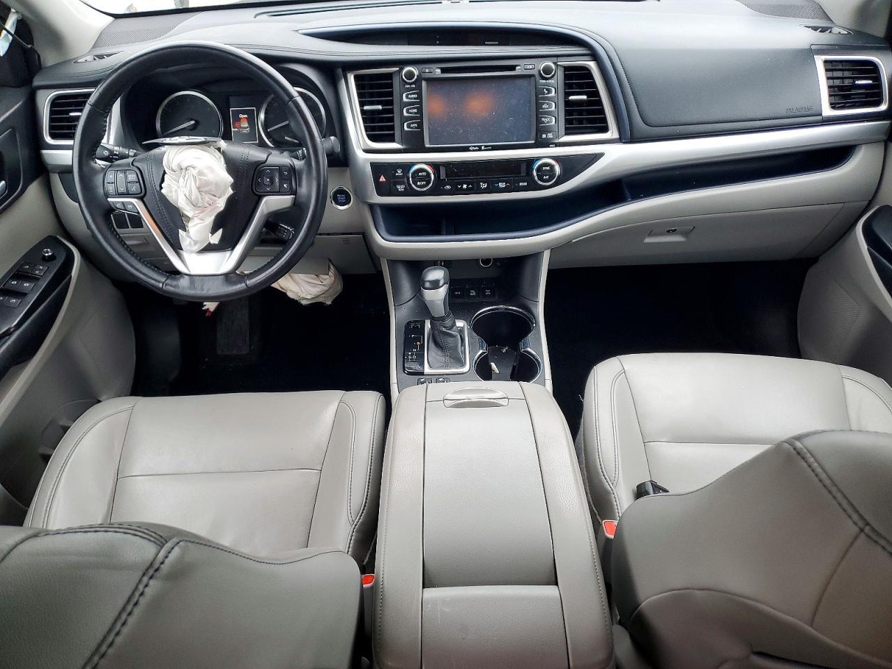 2015 TOYOTA HIGHLANDER