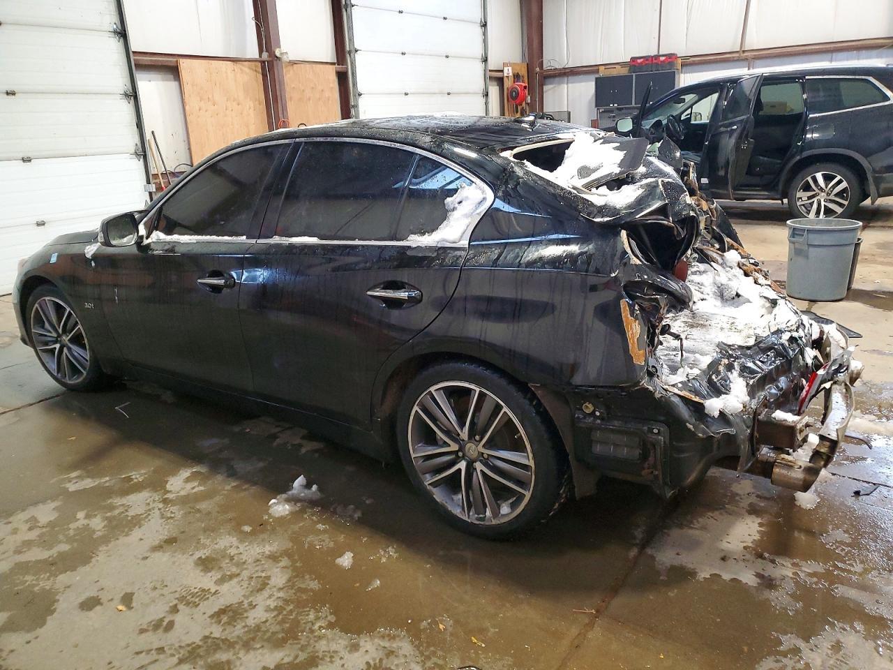 2016 INFINITI Q50