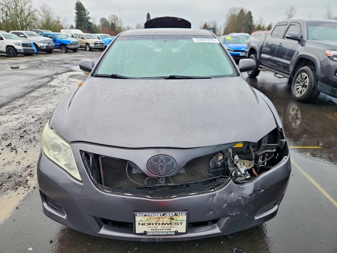 2011 TOYOTA CAMRY