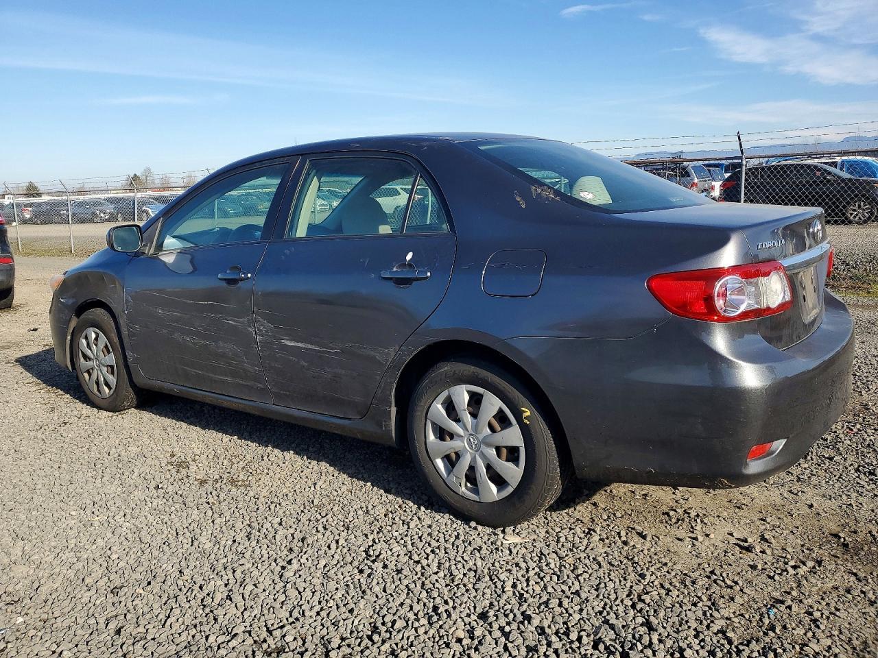 2011 TOYOTA COROLLA