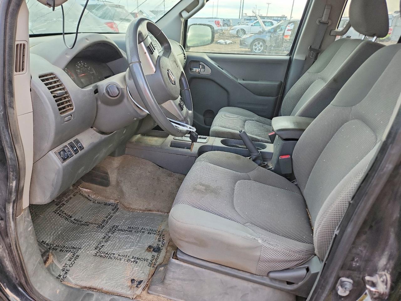 2015 NISSAN Frontier