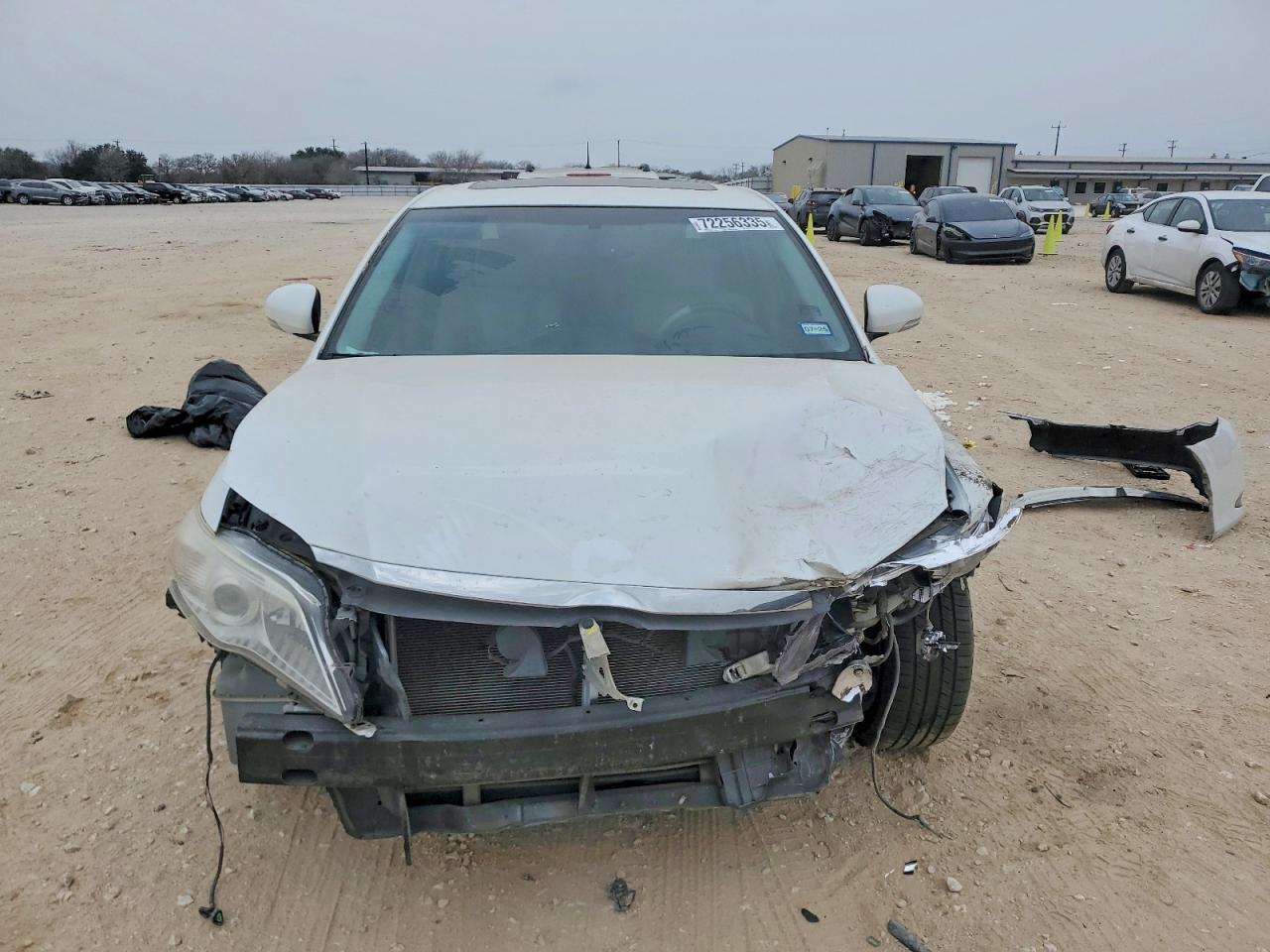 2011 TOYOTA Avalon