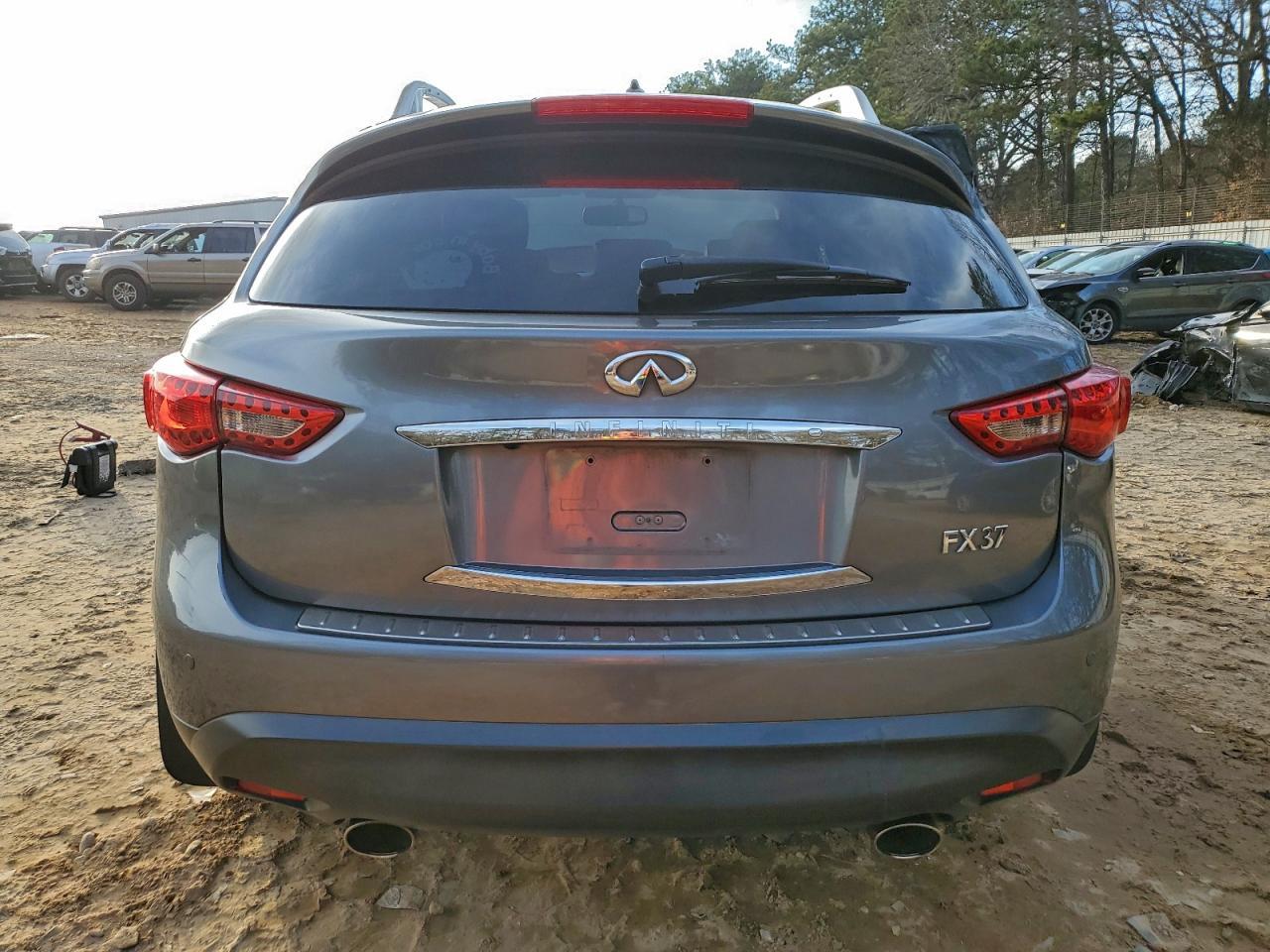 2013 INFINITI FX37