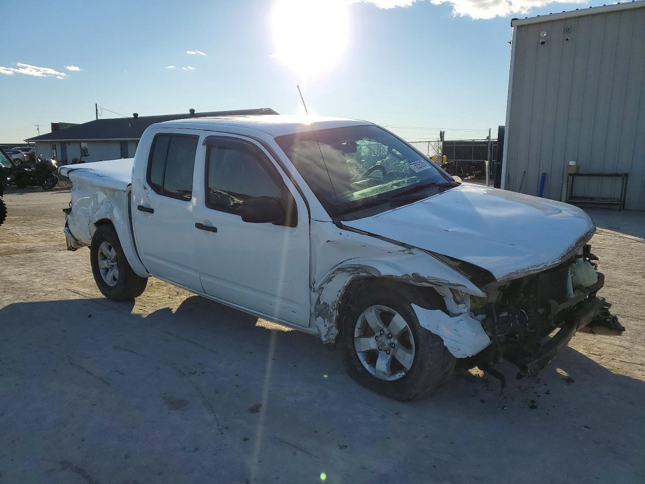 2012 NISSAN Frontier
