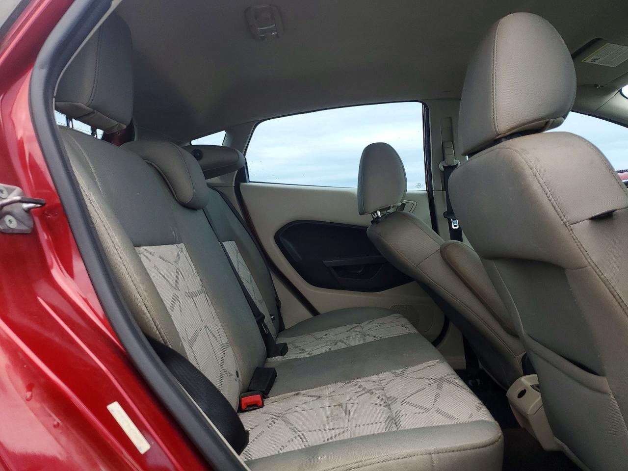 2013 FORD Fiesta