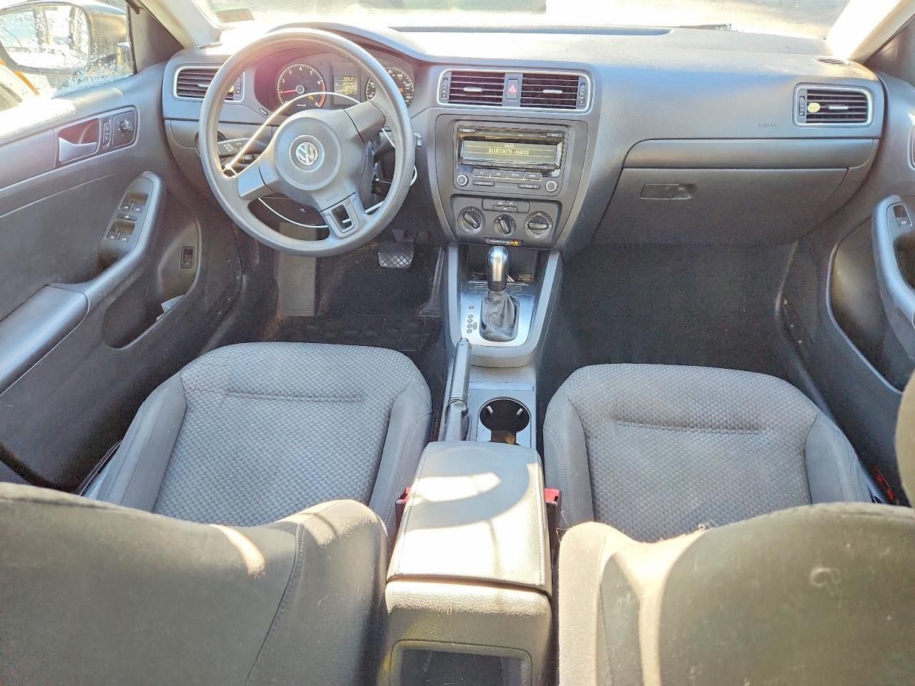 2014 VOLKSWAGEN JETTA