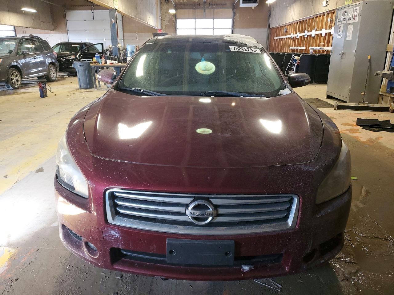 2013 NISSAN Maxima