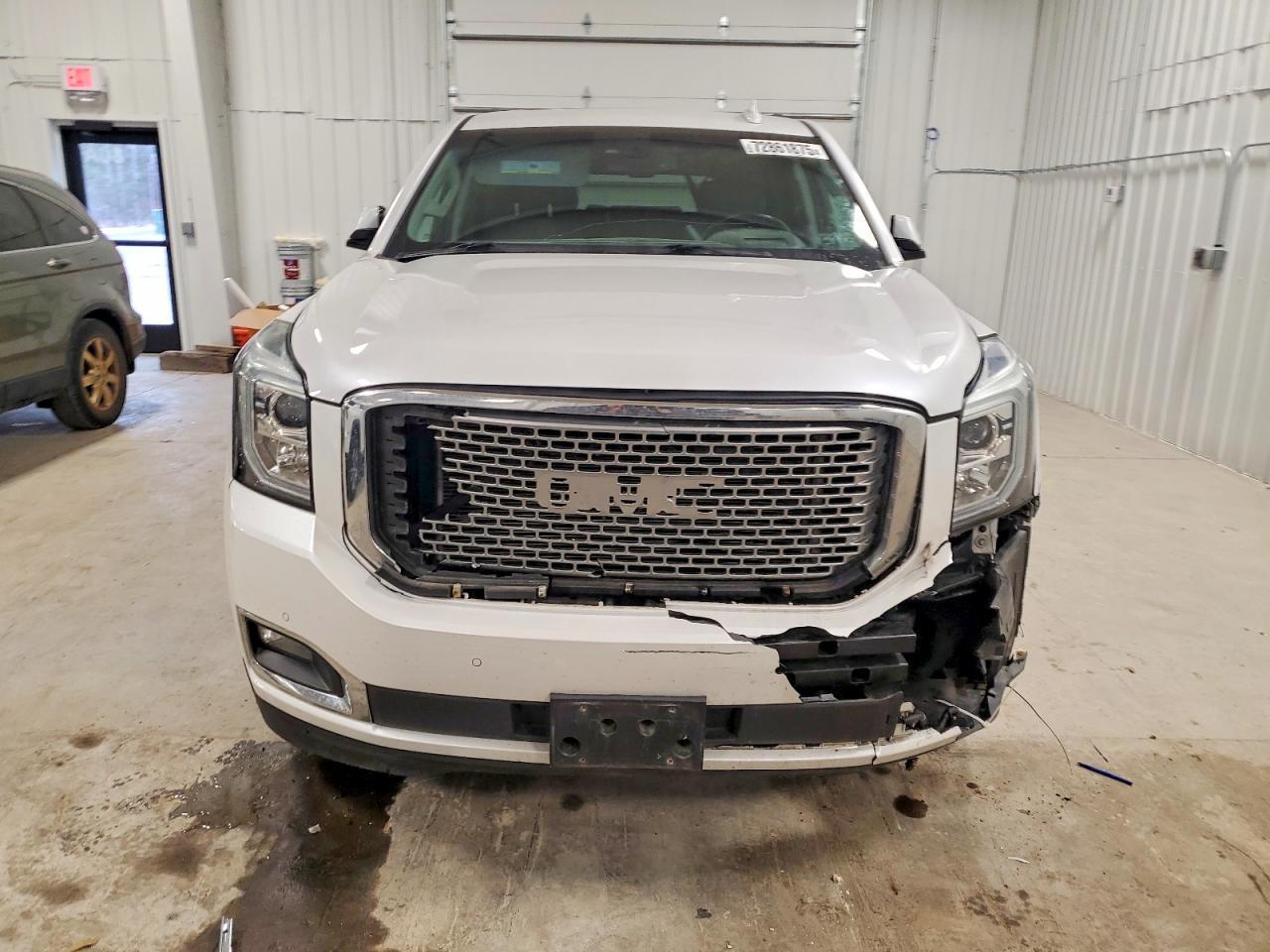 2016 GMC Yukon
