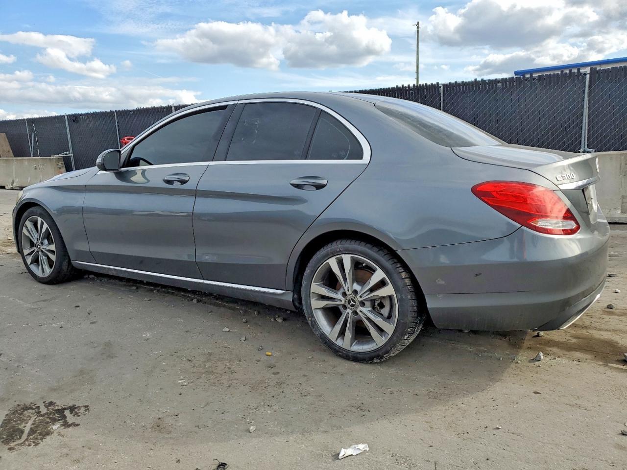 2018 MERCEDES-BENZ C-CLASS
