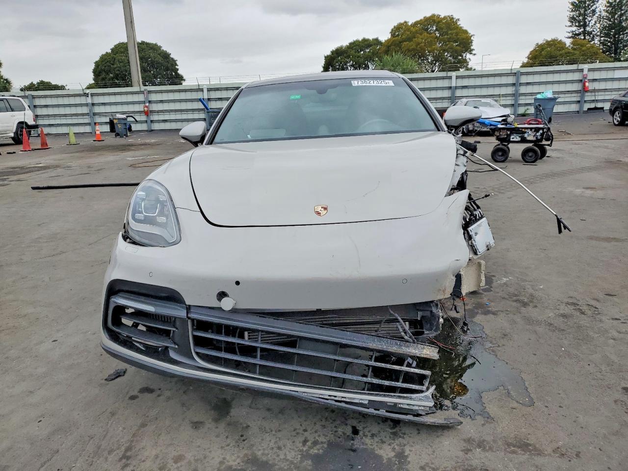 2018 PORSCHE Panamera