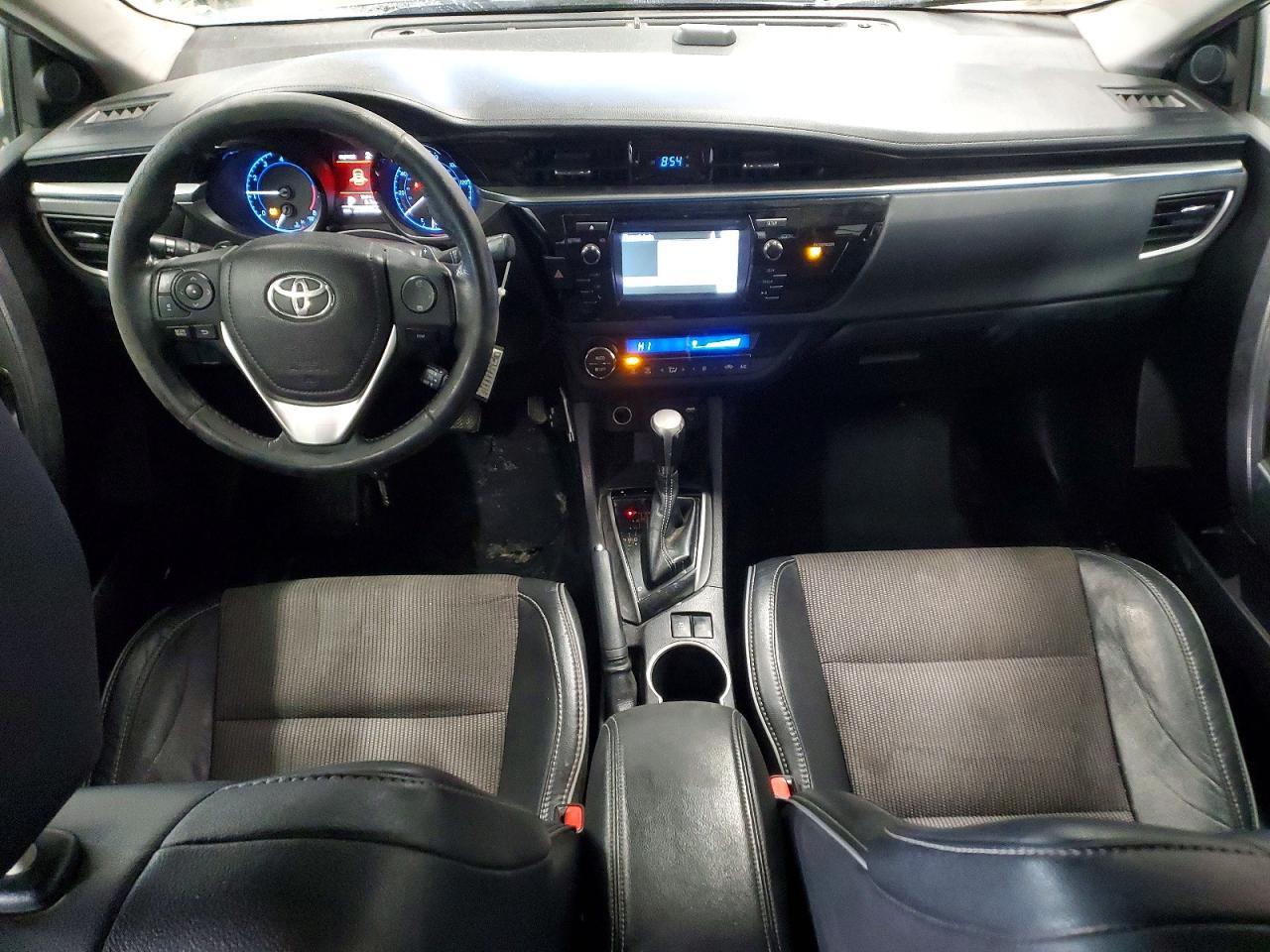 2015 TOYOTA COROLLA