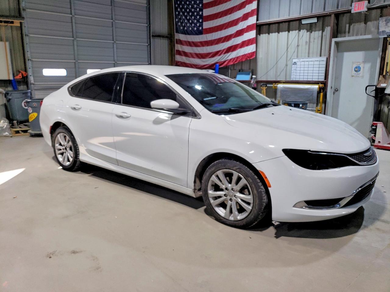 2015 CHRYSLER 200