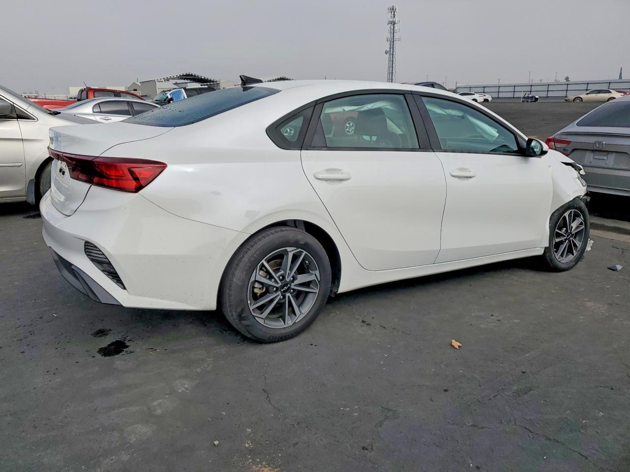2023 KIA FORTE