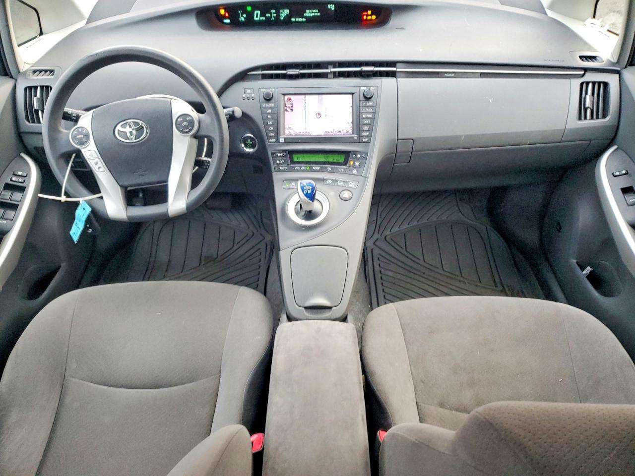 2011 TOYOTA PRIUS