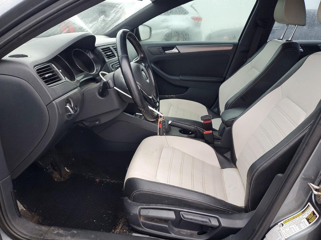 2016 VOLKSWAGEN JETTA
