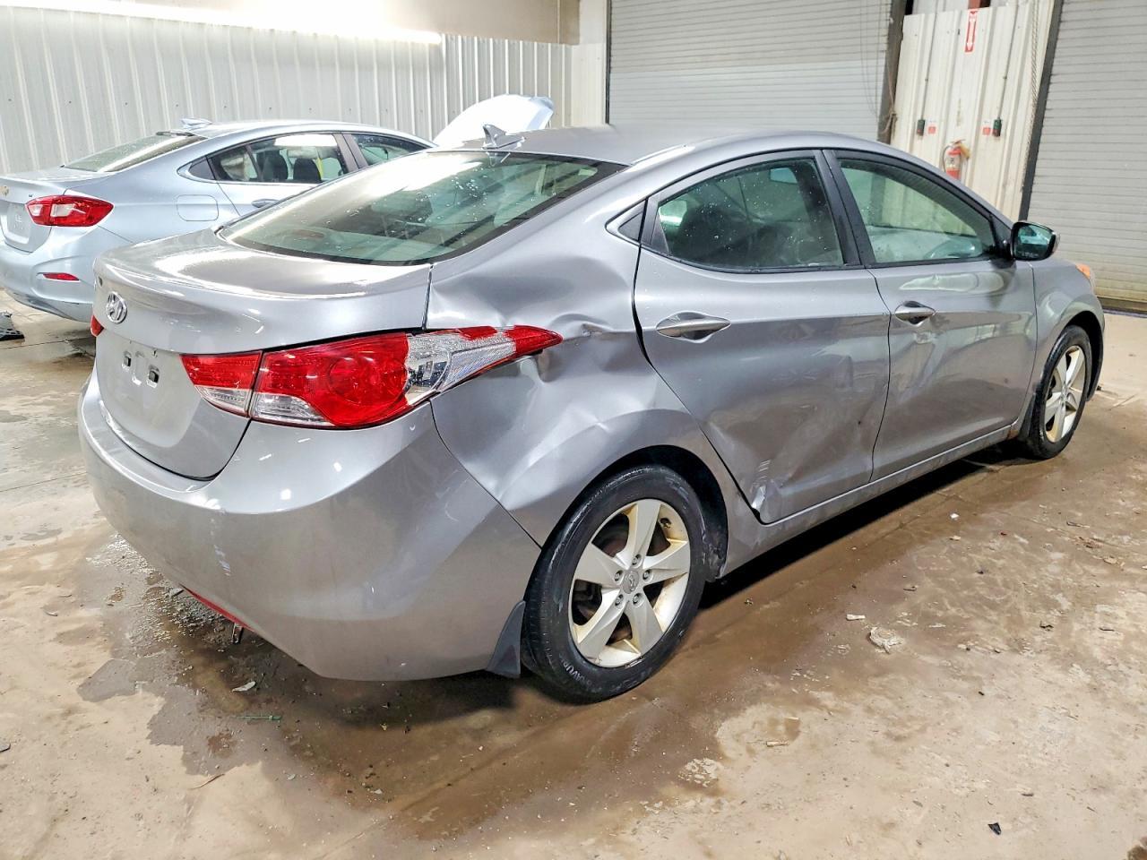 2012 HYUNDAI ELANTRA