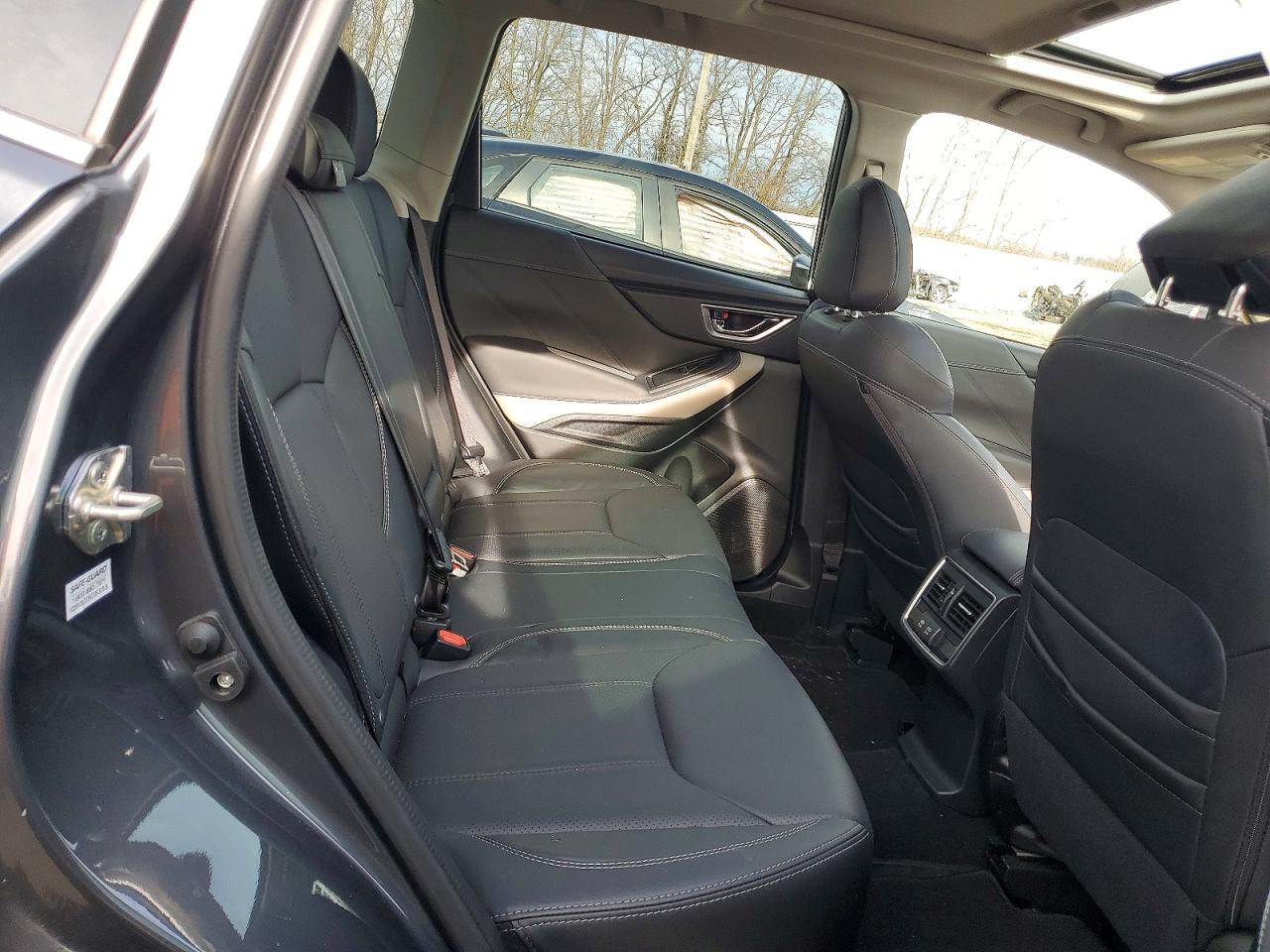 2022 SUBARU FORESTER