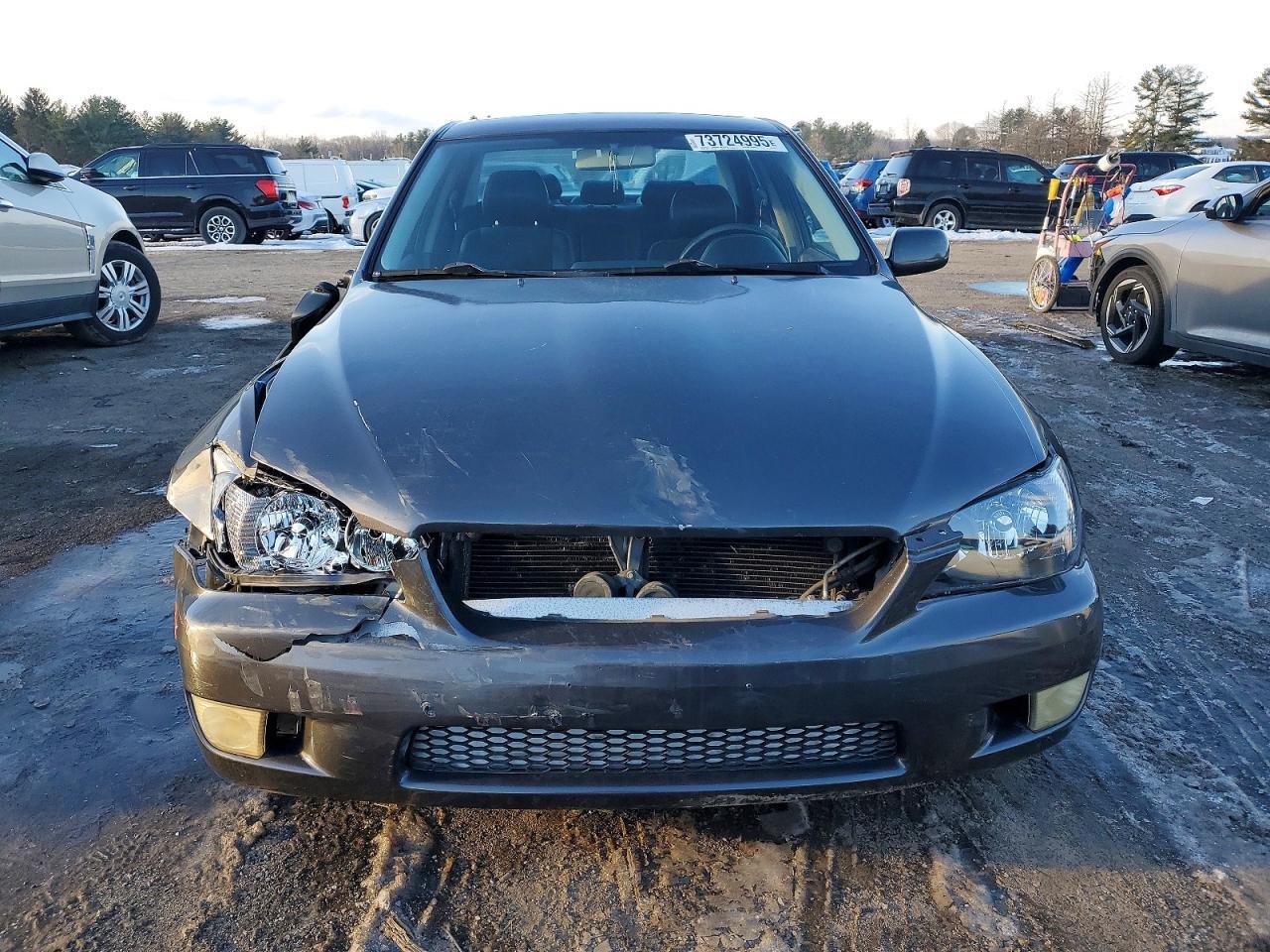 2001 LEXUS IS 300