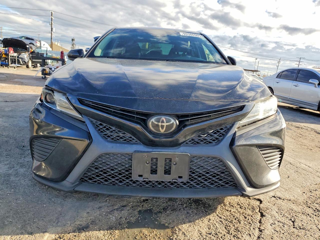 2018 TOYOTA CAMRY