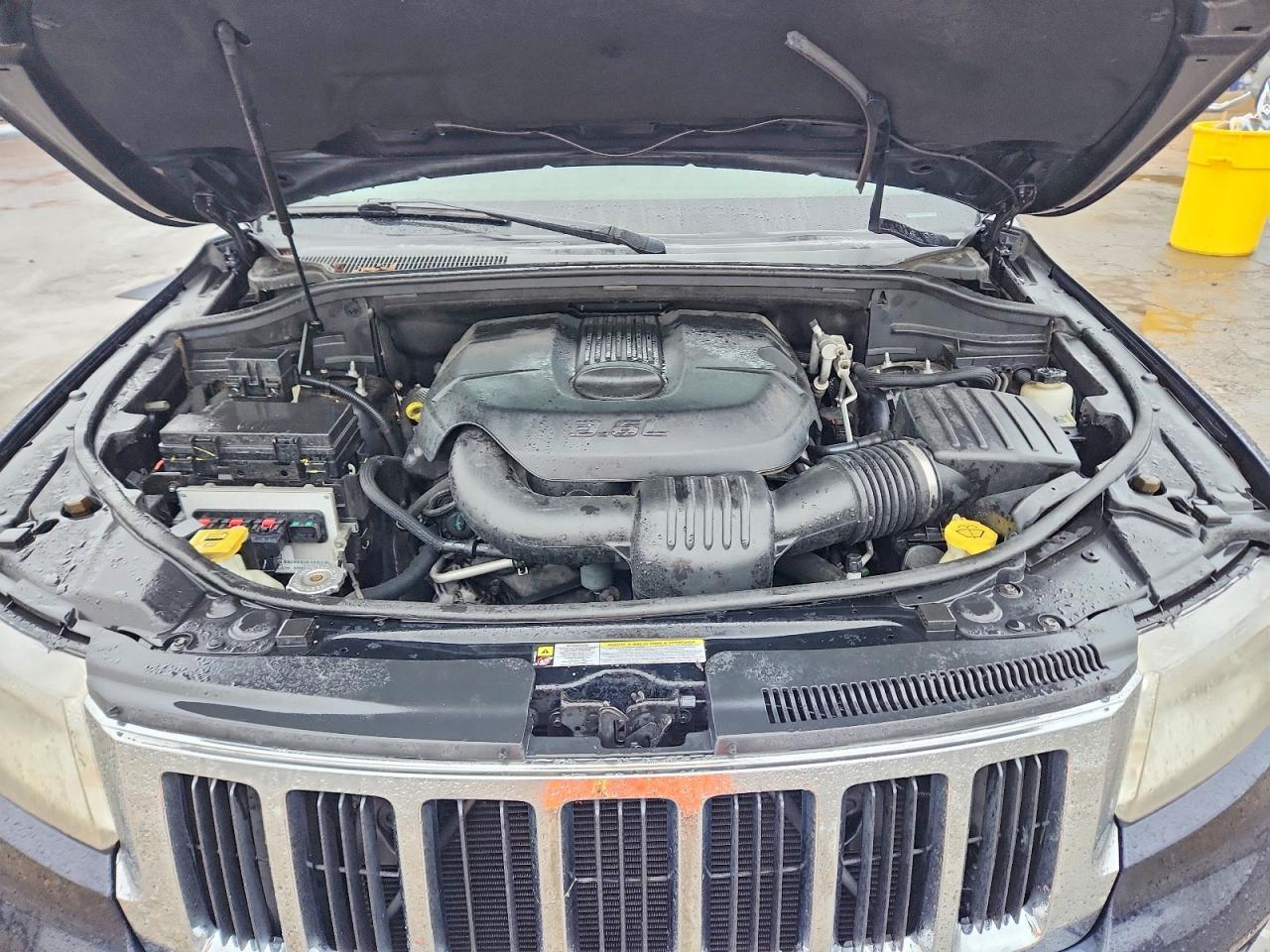 2011 JEEP Grand Cherokee