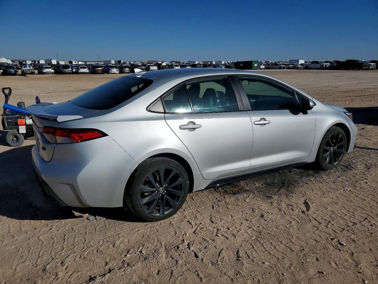 2024 TOYOTA COROLLA