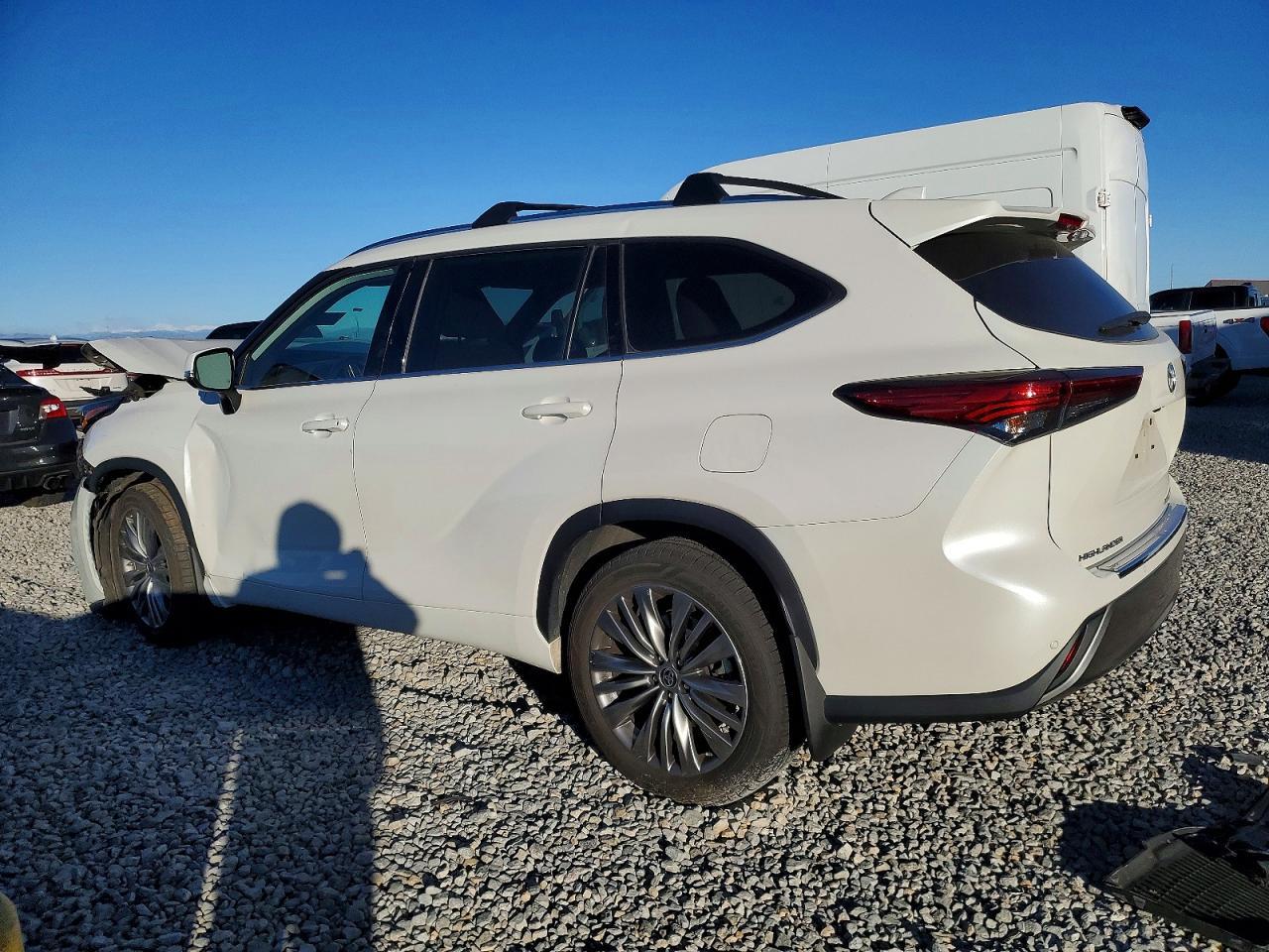 2020 TOYOTA HIGHLANDER