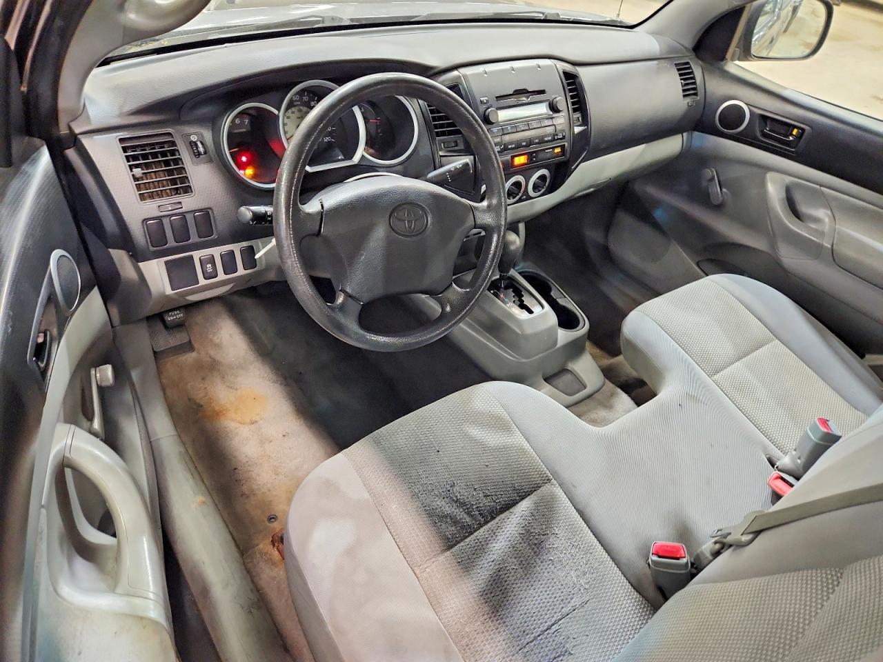 2011 TOYOTA TACOMA