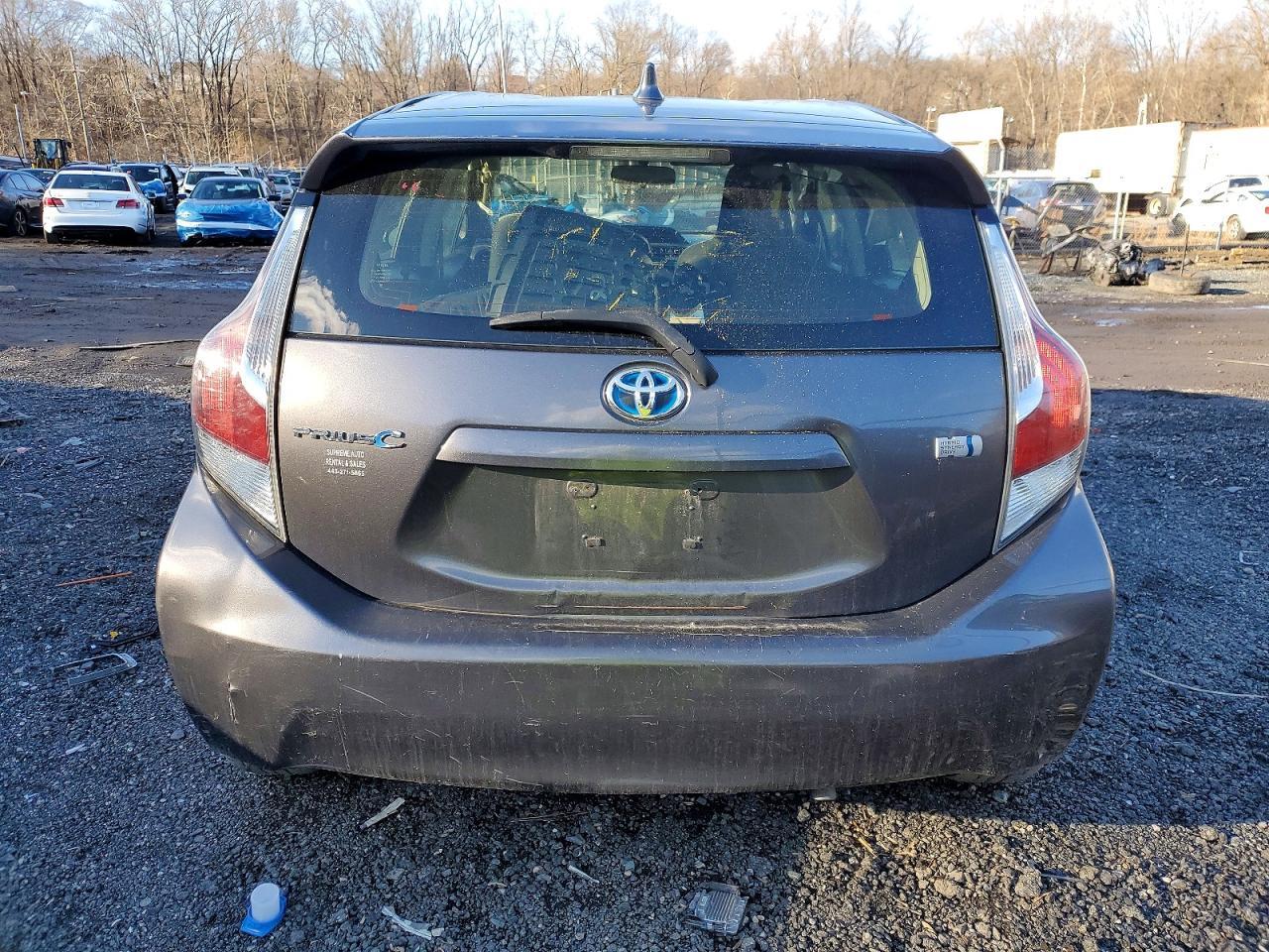 2015 TOYOTA Prius c