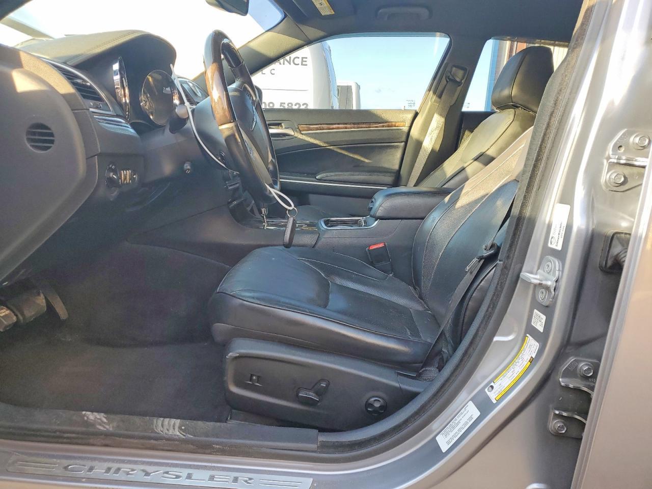 2013 CHRYSLER 300