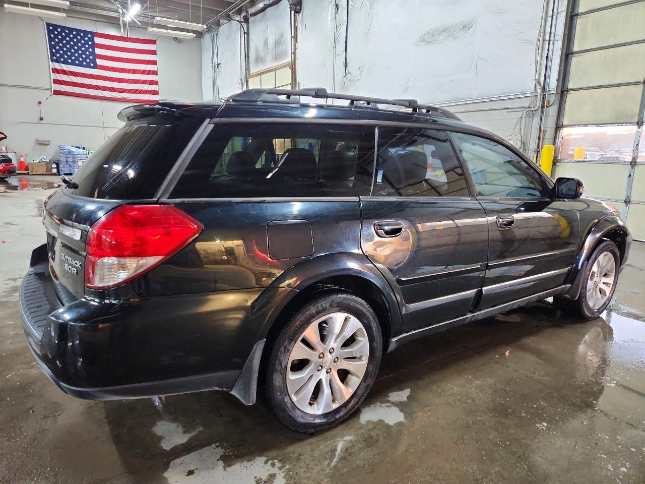 2009 SUBARU Outback