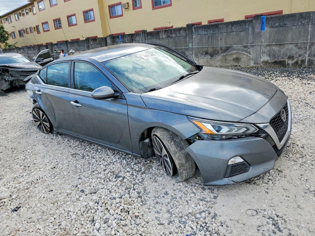 2021 NISSAN ALTIMA