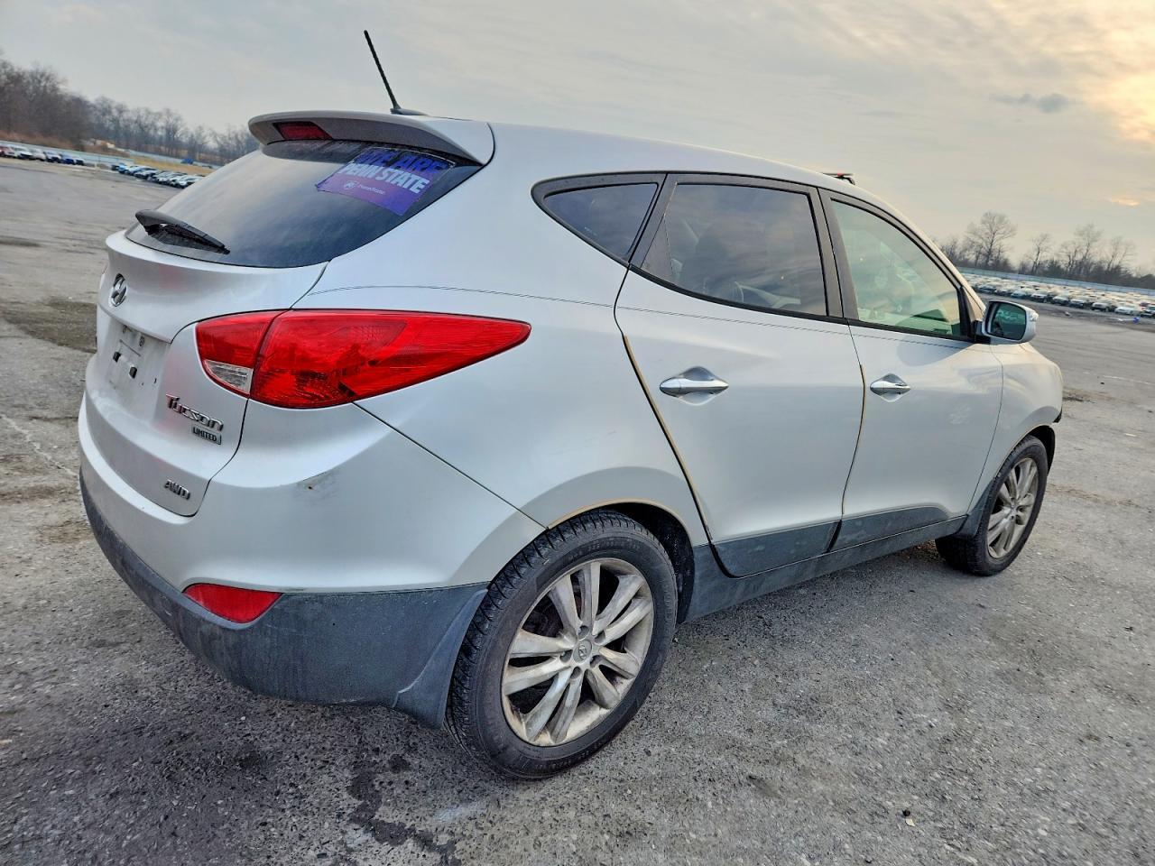 2012 HYUNDAI TUCSON