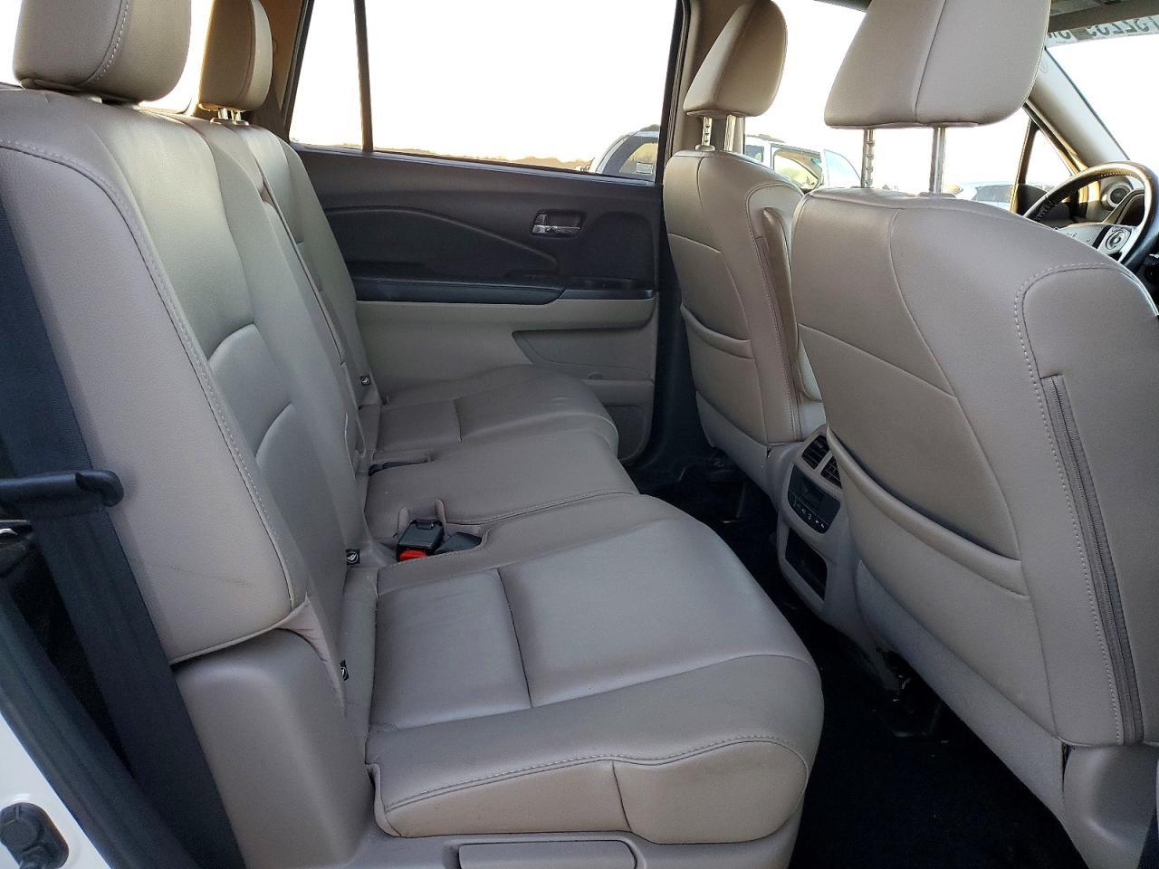 2016 HONDA PILOT