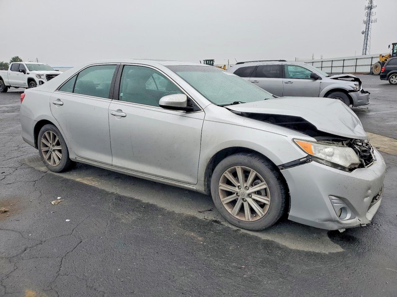 2014 TOYOTA CAMRY