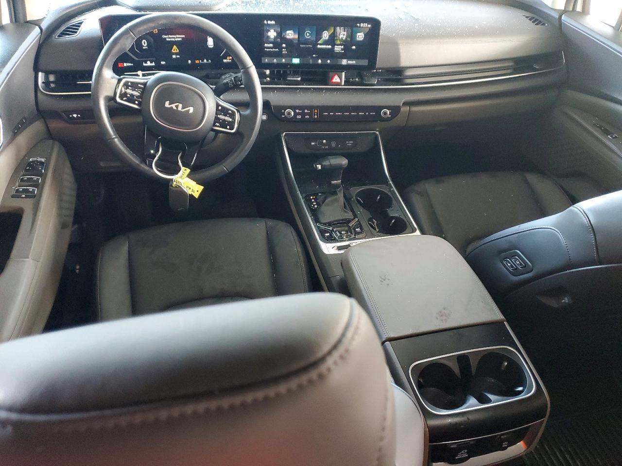 2025 KIA Carnival