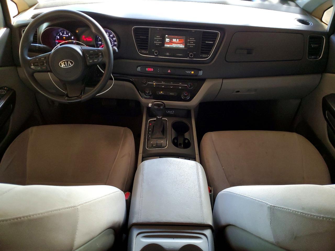 2015 KIA SEDONA