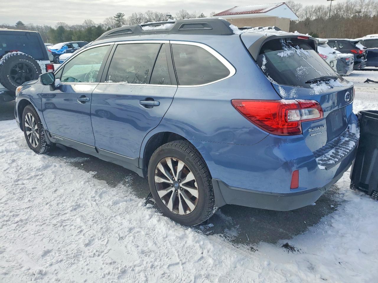 2015 SUBARU Outback