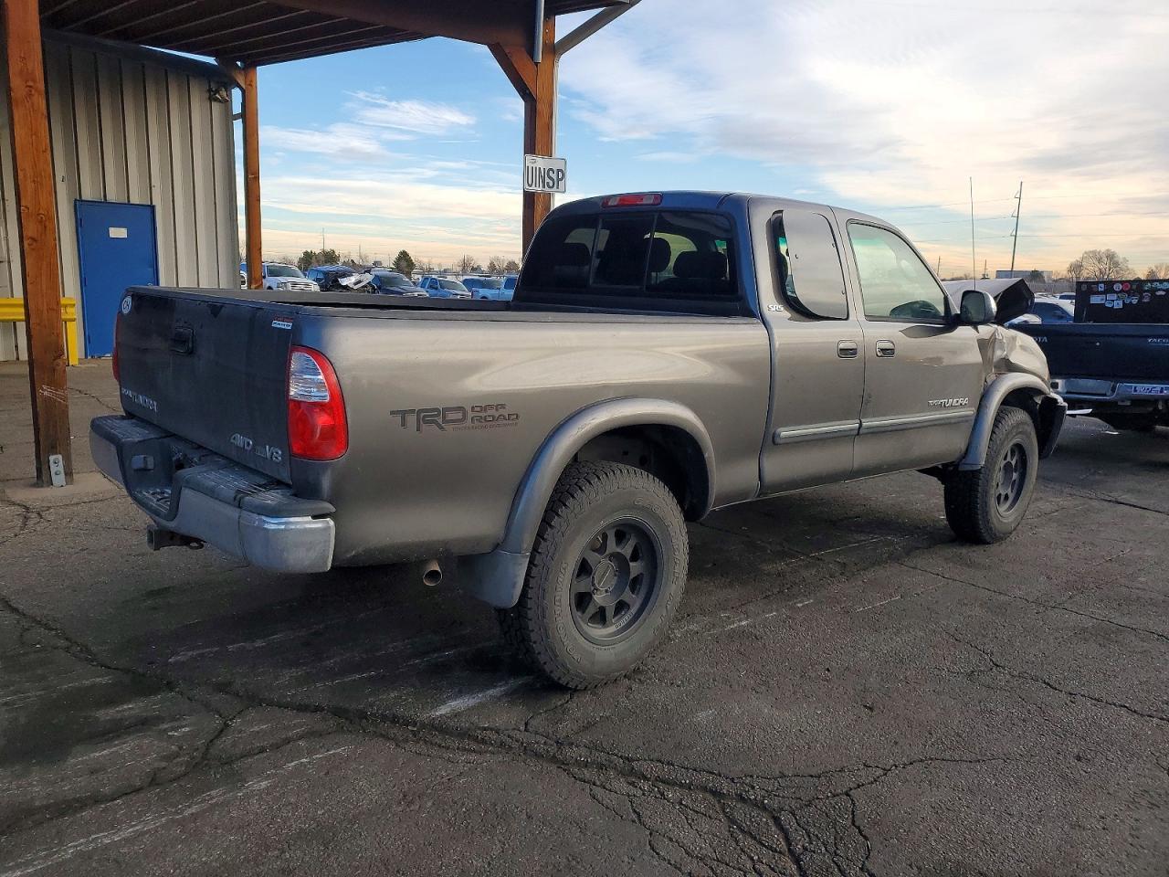 2005 TOYOTA TUNDRA