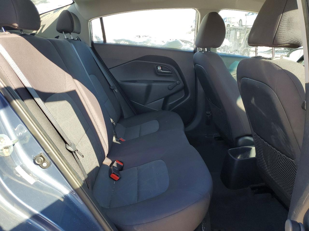2016 KIA RIO